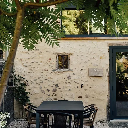 Zero Neuf Bed & Breakfast *